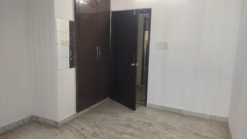 Room in 1 BHK Apartment at Banjara Hills – for Rent