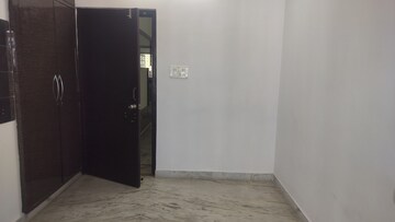 Room in 1 BHK Apartment at Banjara Hills – for Rent