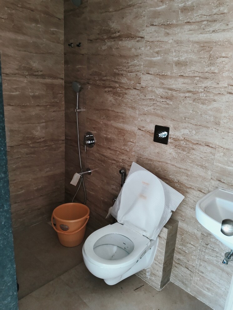 Attached Bathroom, ajanta-chs 2 Bedroom 564 Sq.Ft. Apartment In Malad East Mumbai 9257874