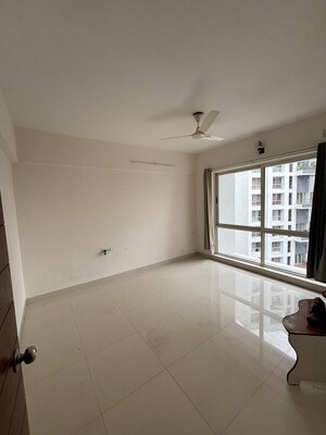 Room in 2 BHK Apartment at Marvel Azure, Hadapsar – for Rent