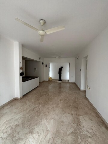 Room in 2 BHK Apartment at Marvel Azure, Hadapsar – for Rent