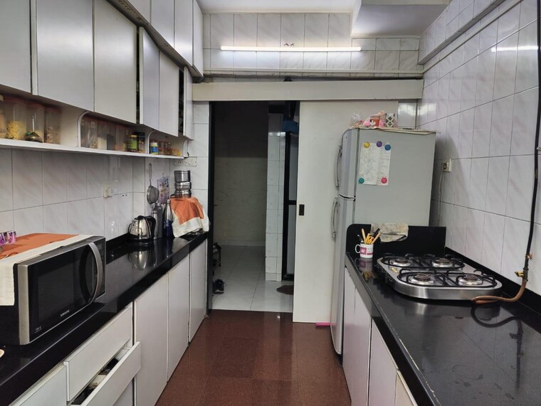 Kitchen, versova-lands-end-society 2 Bedroom 750 Sq.Ft. Apartment In Lokhandwala Complex Mumbai 9257864