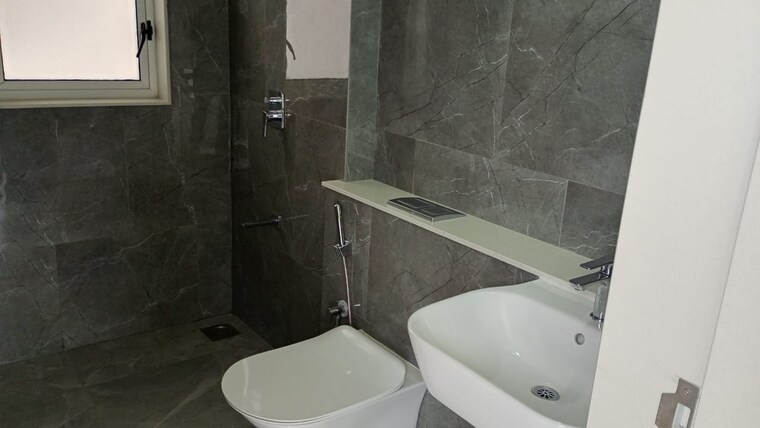 Bathroom, lodha-bella-vita 3 Bedroom 1005 Sq.Ft. Apartment In Nibm Road Pune 9257907