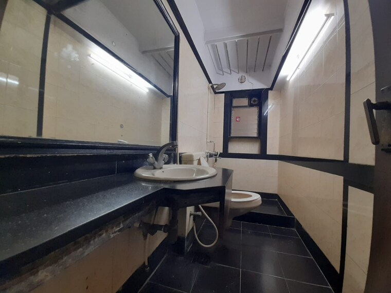 Kitchen, goregaon east 2 Bedroom 700 Sq.Ft. Apartment In Goregaon East Mumbai 9257931