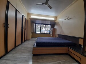 Bedroom in 2 BHK Apartment at Goregaon East – for Rent