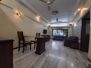 2 BHK Apartment For Rent in Goregaon East