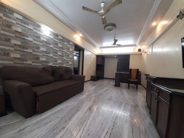Bedroom in 2 BHK Apartment at Goregaon East – for Rent