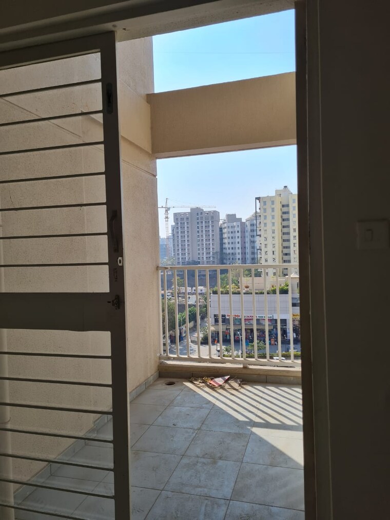Balcony, austin-county 3 Bedroom 950 Sq.Ft. Apartment In Tathawade Pune 9257980
