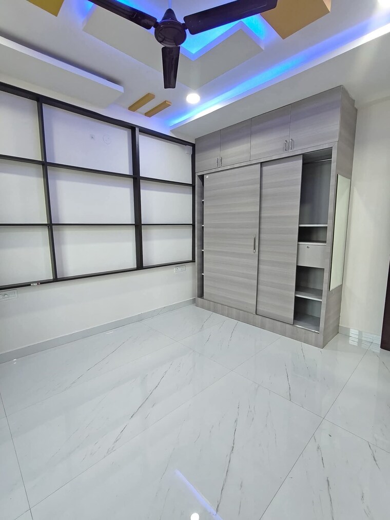 Room, mahathi-nilayam 2 Bedroom 1500 Sq.Ft. Apartment In Madhapur Hyderabad 9257956