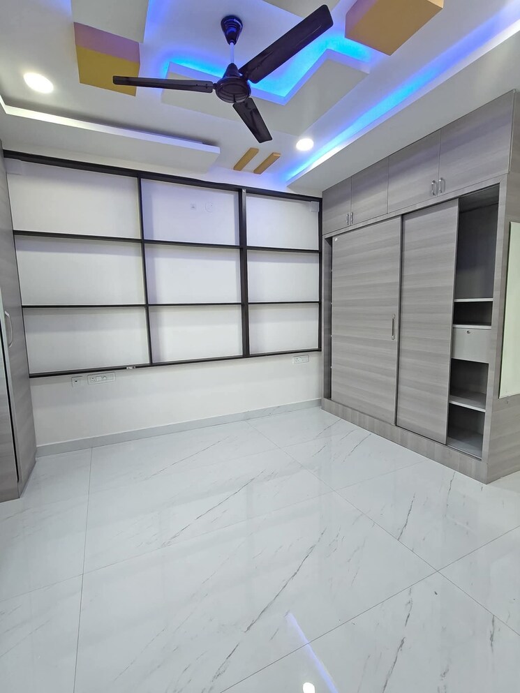 Room, mahathi-nilayam 2 Bedroom 1500 Sq.Ft. Apartment In Madhapur Hyderabad 9257956