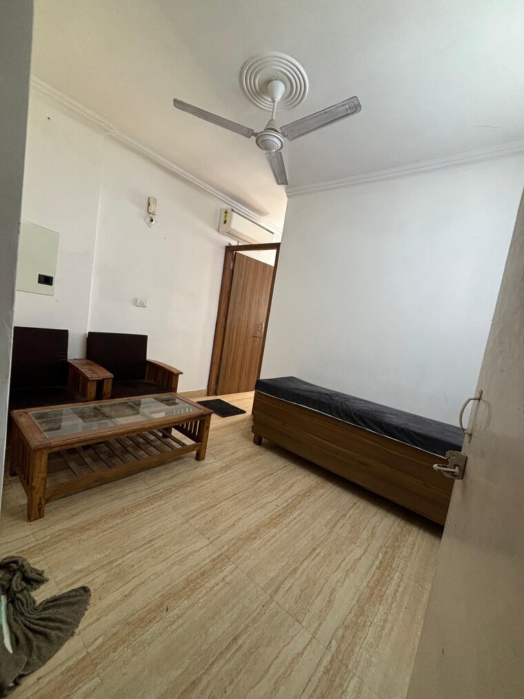 Bedroom, sushant lok i 3 Bedroom 2700 Sq.Ft. Builder Floor In Sushant Lok I Gurgaon 9257765