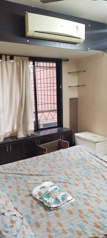 Bedroom in 2 BHK Apartment at Globe Heights, Goregaon East – for Rent