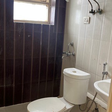 Bathroom in 1.5 BHK Villa at Sainik Plaza, Sainik Colony – for Rent