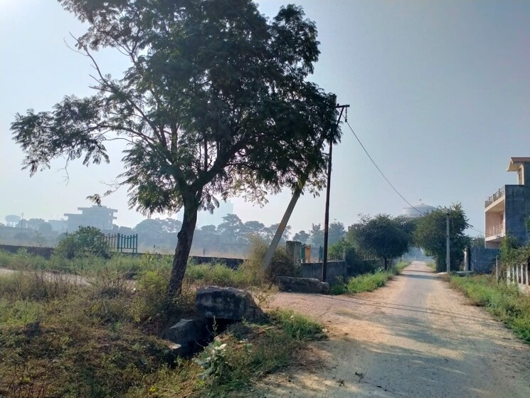 undefined, omicron iii greater noida  130 Sq.Yd. Plot In Omicron Iii Greater Noida Greater Noida 9258139