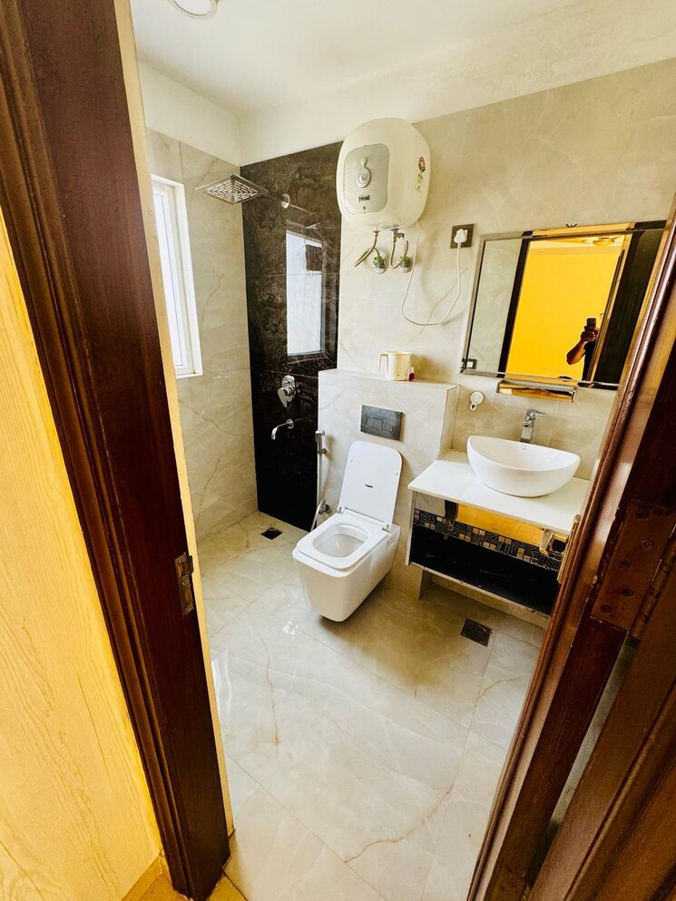 Team Area, hero-homes-phase-2 3 Bedroom 861 Sq.Ft. Apartment In Sector 104 Gurgaon 9258140