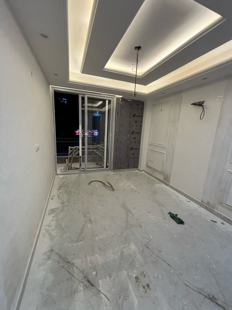 undefined, sainik colony 4 Bedroom 250 Sq.Yd. Builder Floor In Sainik Colony Faridabad 9258166