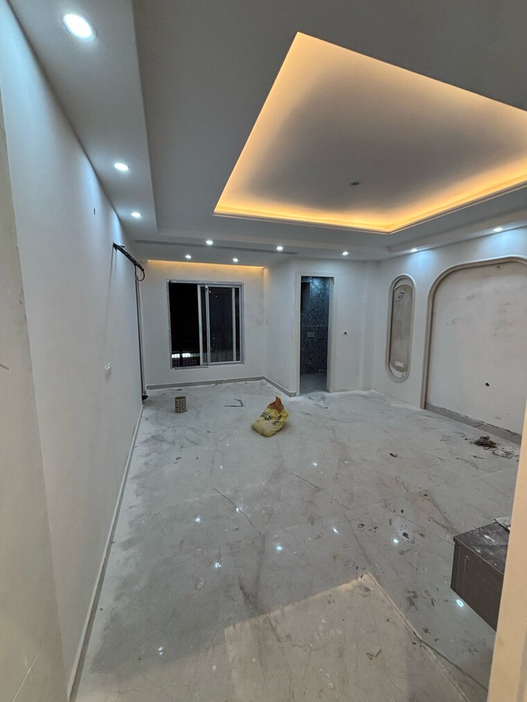 undefined, sainik colony 4 Bedroom 250 Sq.Yd. Builder Floor In Sainik Colony Faridabad 9258166