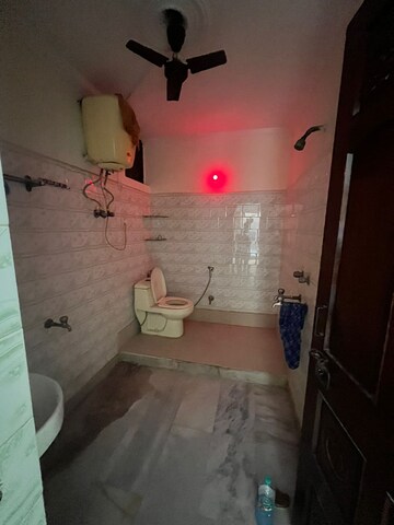 Bathroom in 1 BHK Builder Floor at Saket – for Rent