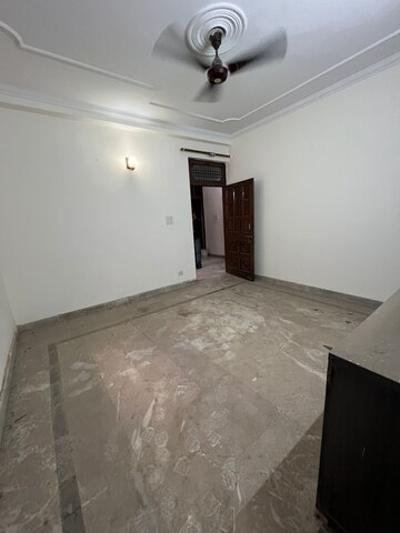Room in 1 BHK Builder Floor at Saket – for Rent