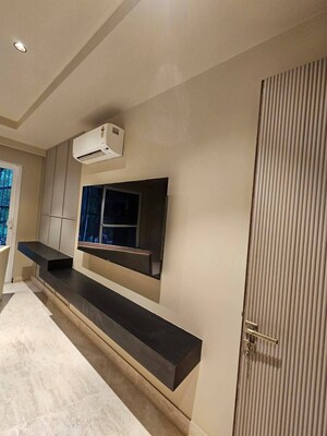 Balcony in 3 BHK Builder Floor at Unitech South City 1, South City 1 – for Sale