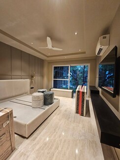 3 BHK + Servant Room Builder Floor For Sale in Unitech South City 1
