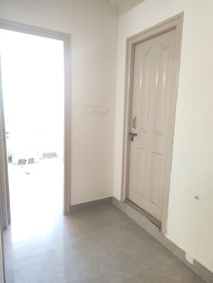 Room in 2 BHK Apartment at Dhiraan Newyork Meadows, Chandapura – for Sale