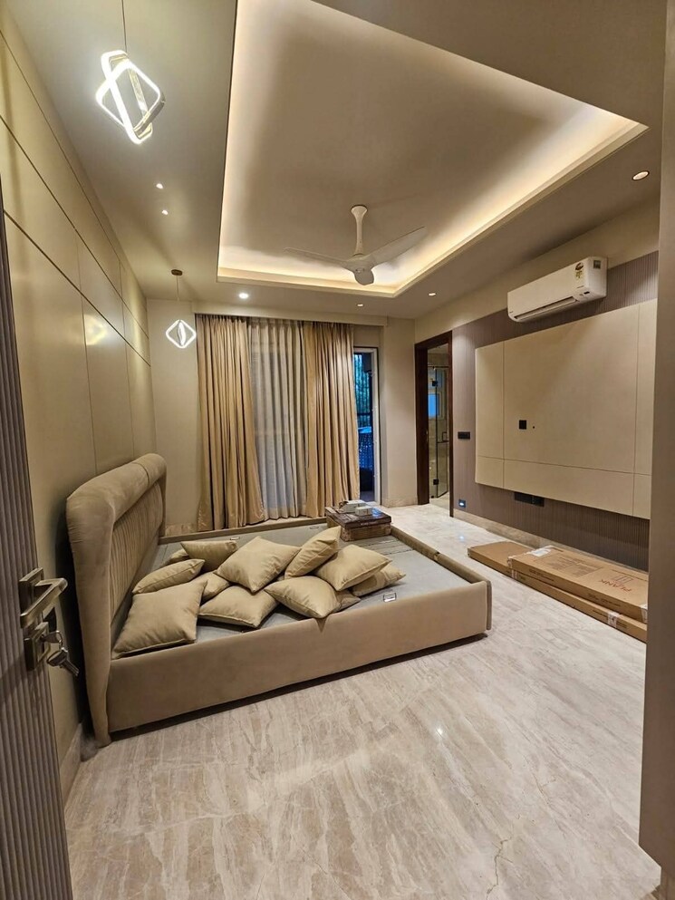 Bedroom, unitech-south-city-1 3 Bedroom 1854 Sq.Ft. Builder Floor In South City 1 Gurgaon 9258203