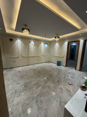 3 BHK Builder Floor For Sale in Sainik Colony