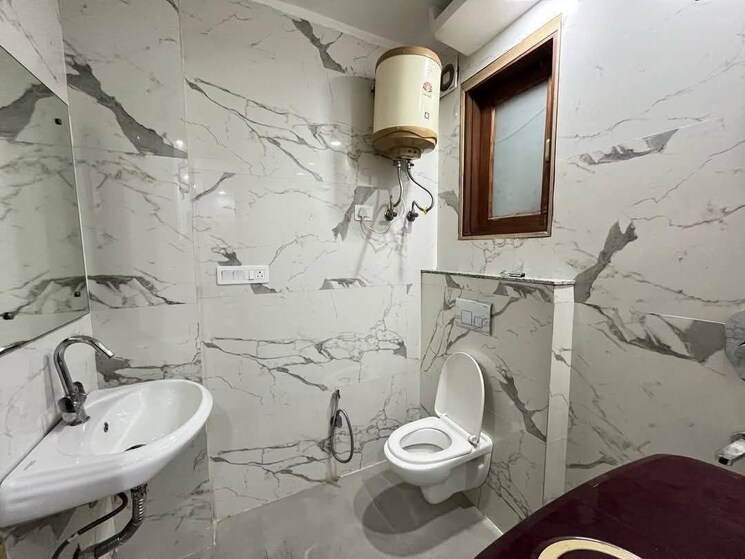 Bathroom, saket 1 Bedroom 450 Sq.Ft. Builder Floor In Saket Delhi 9258391