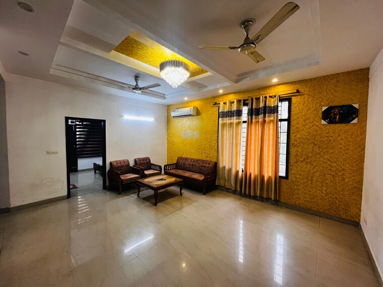 Living Room, ms-enclave-zirakpur 3 Bedroom 150 Sq.Yd. Apartment In Dhakoli Zirakpur 9258562