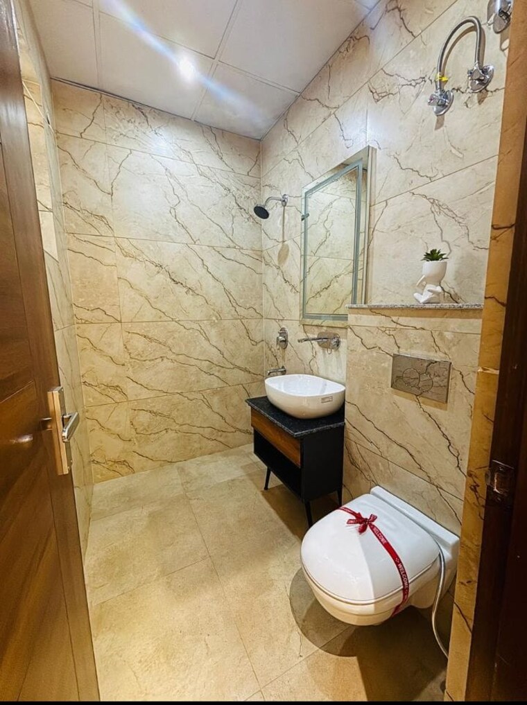 Bathroom, the-suman-marvelous 3 Bedroom 1745 Sq.Ft. Apartment In Ramgarh Bhudda Zirakpur 9258661
