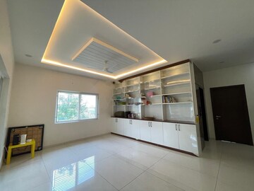 Room in 3 BHK Apartment at Rajapushpa Green Dale, Tellapur – for Rent