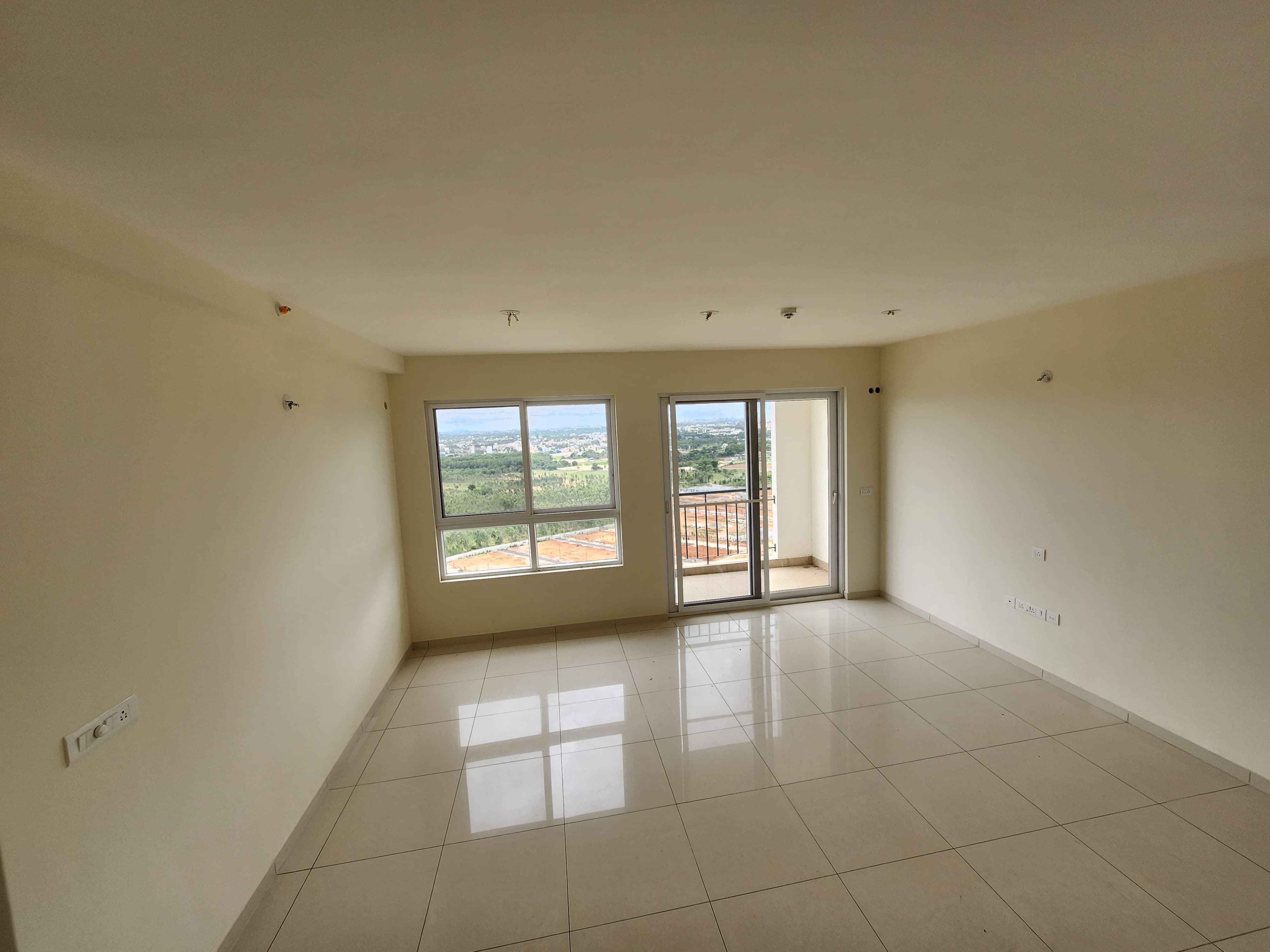 3 BHK 1550 Sq.Ft. Apartment in Godrej 24 Sarjapur