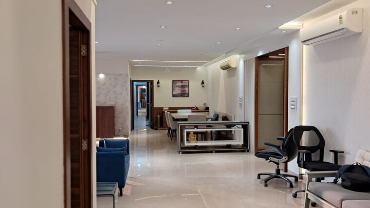 Living Room, oberoi-springs 5 Bedroom 2700 Sq.Ft. Apartment In Andheri West Mumbai 9258910