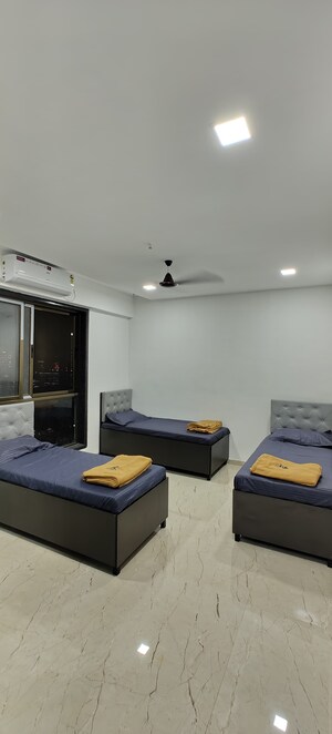 Living Room in  Pg at Goregaon West – for Rent