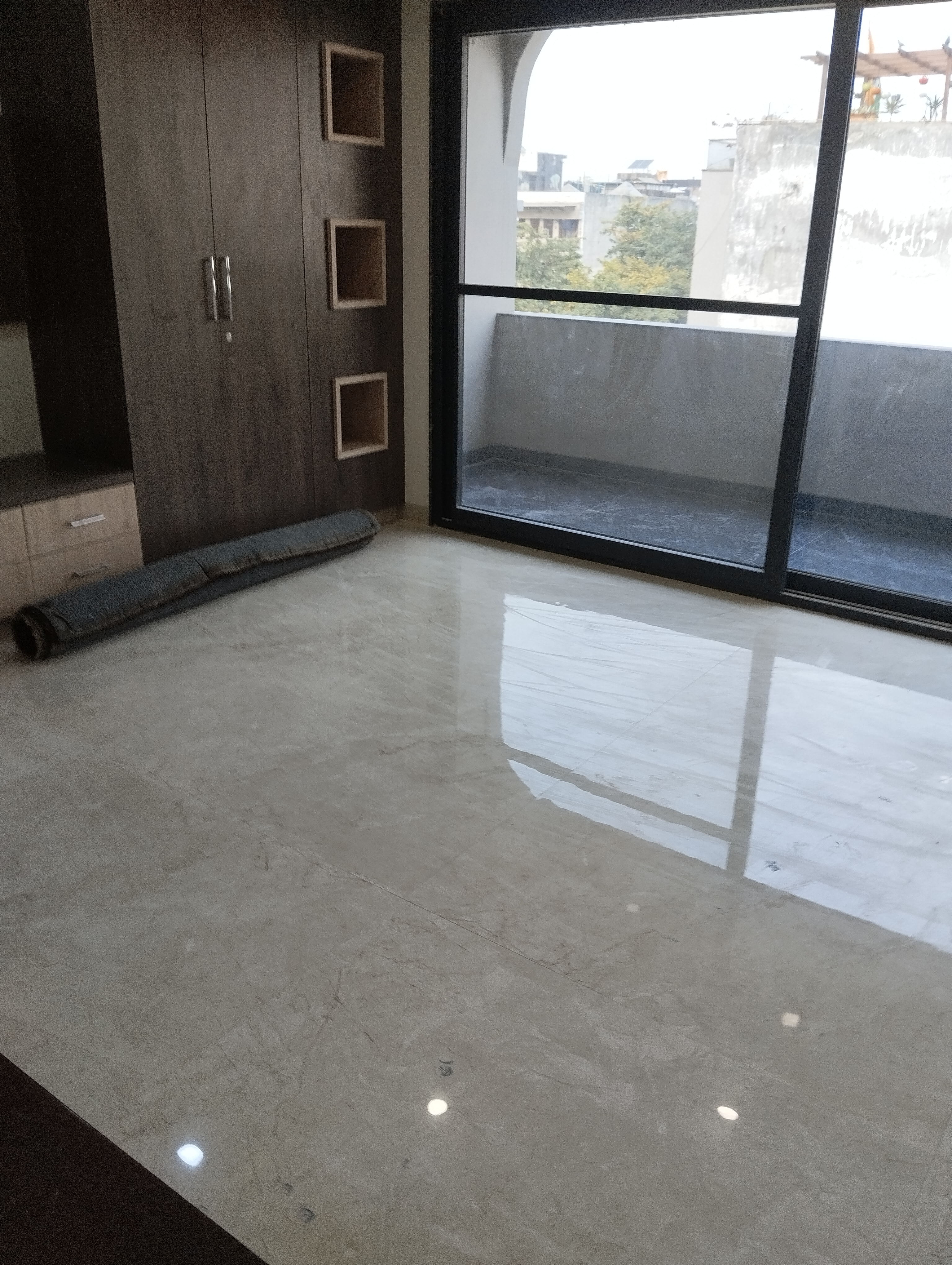 3 BHK Builder Floor For Rent in Anand Vihar