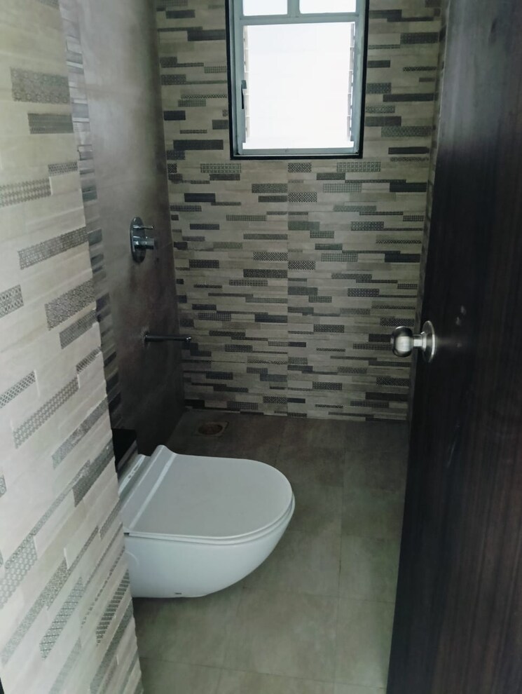 Bathroom, jhamtani-vision-ace-phase-1 3 Bedroom 795 Sq.Ft. Apartment In Tathawade Pune 9259017