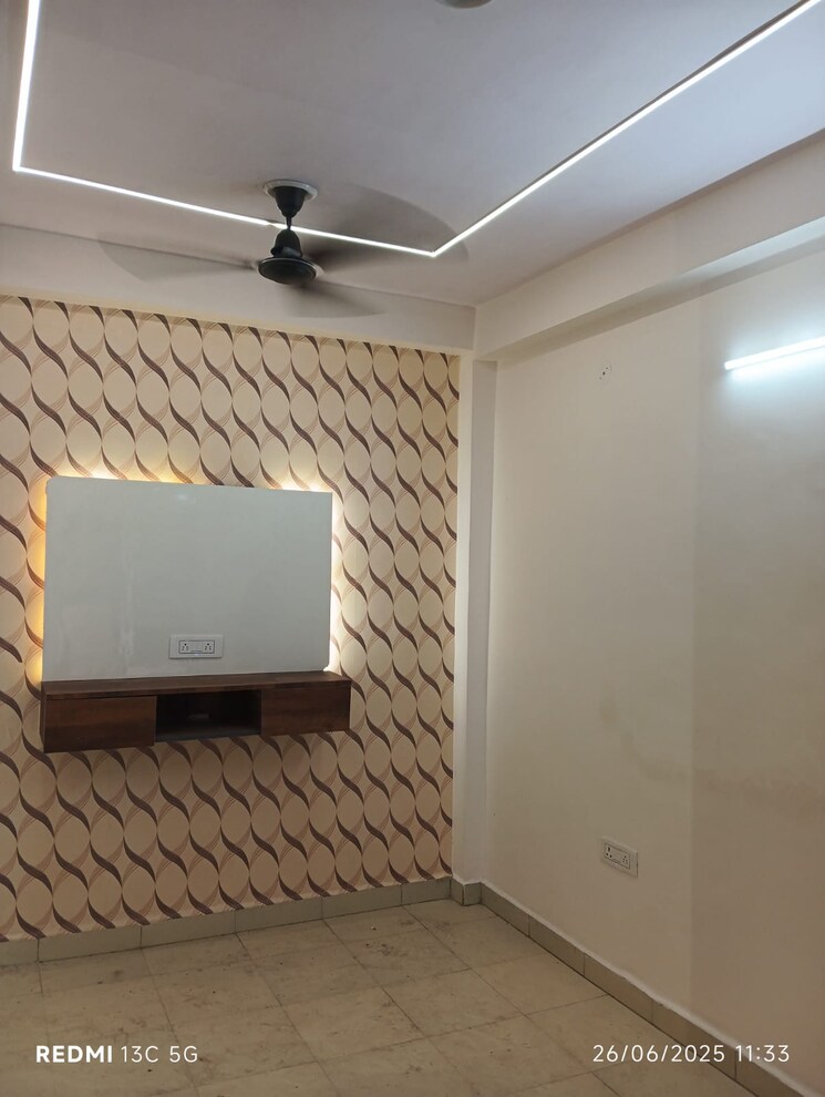 Room, vaishali sector 5 2 Bedroom 820 Sq.Ft. Apartment In Vaishali Sector 5 Ghaziabad 9259048