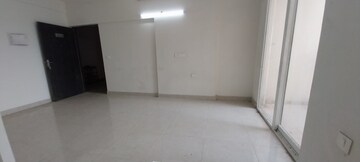 Room in 3 BHK Apartment at Signature Global Golf Greens, Sector 79 – for Rent