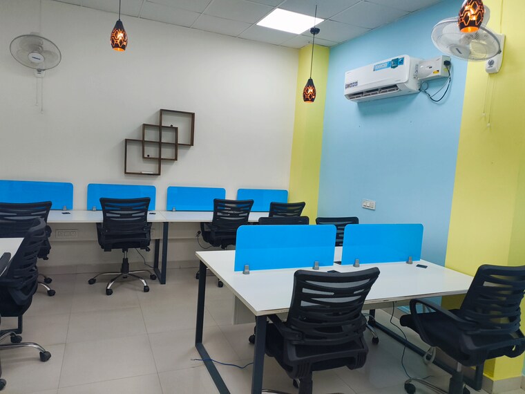 Team Area, industrial area Commercial Office Space 500 Sq.Ft. In Industrial Area Mohali 9259201