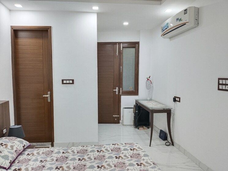 Bedroom, shivalik colony 3 Bedroom 1800 Sq.Ft. Apartment In Shivalik Colony Delhi 9259118