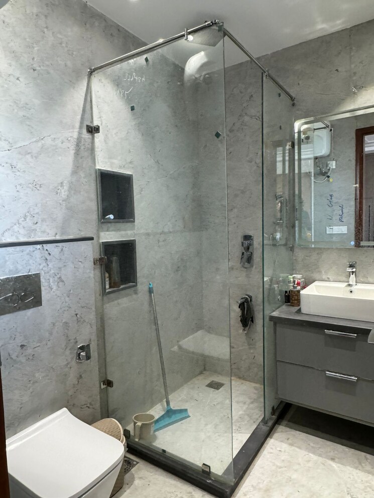 Kitchen, vasant kunj 3 Bedroom 1850 Sq.Ft. Builder Floor In Vasant Kunj Delhi 9259286