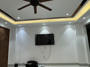 Furnished Amenities in 3 BHK Builder Floor at Vasant Kunj – for Rent