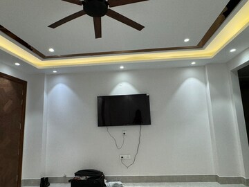 Furnished Amenities in 3 BHK Builder Floor at Vasant Kunj – for Rent
