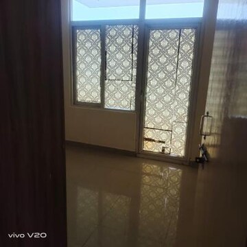 Room in 2.5 BHK Apartment at Signature The Serenas, Sohna Sector 36 – for Rent