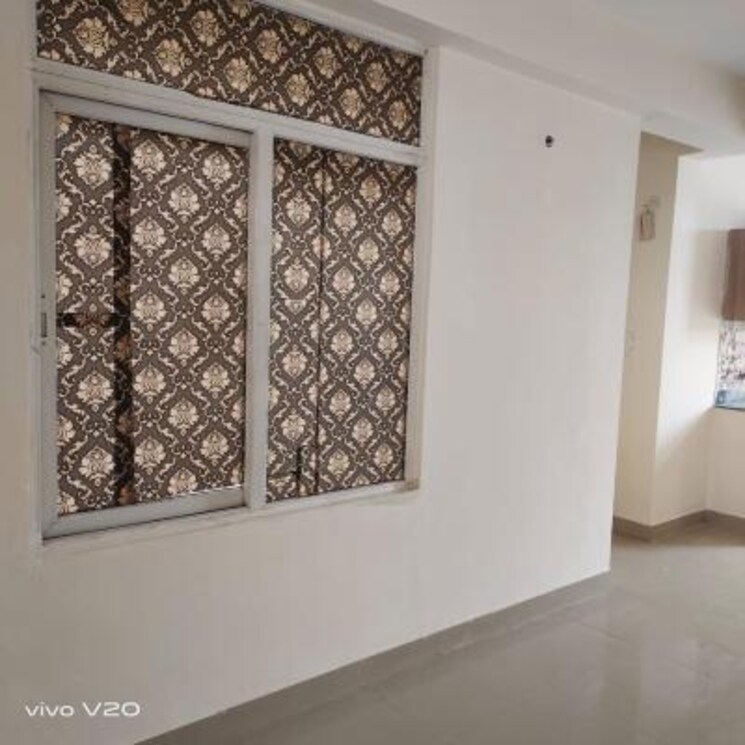 Room, signature-the-serenas 2.5 Bedroom 745 Sq.Ft. Apartment In Sohna Sector 36 Gurgaon 9259383