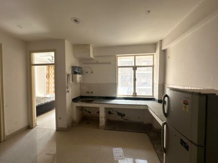 Kitchen, signature-the-serenas 2.5 Bedroom 745 Sq.Ft. Apartment In Sohna Sector 36 Gurgaon 9259383