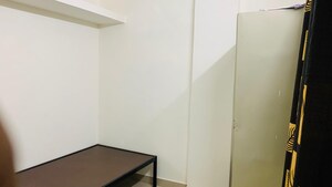 Room in 3 BHK Apartment at Magarpatta Trillium, Hadapsar – for Rent