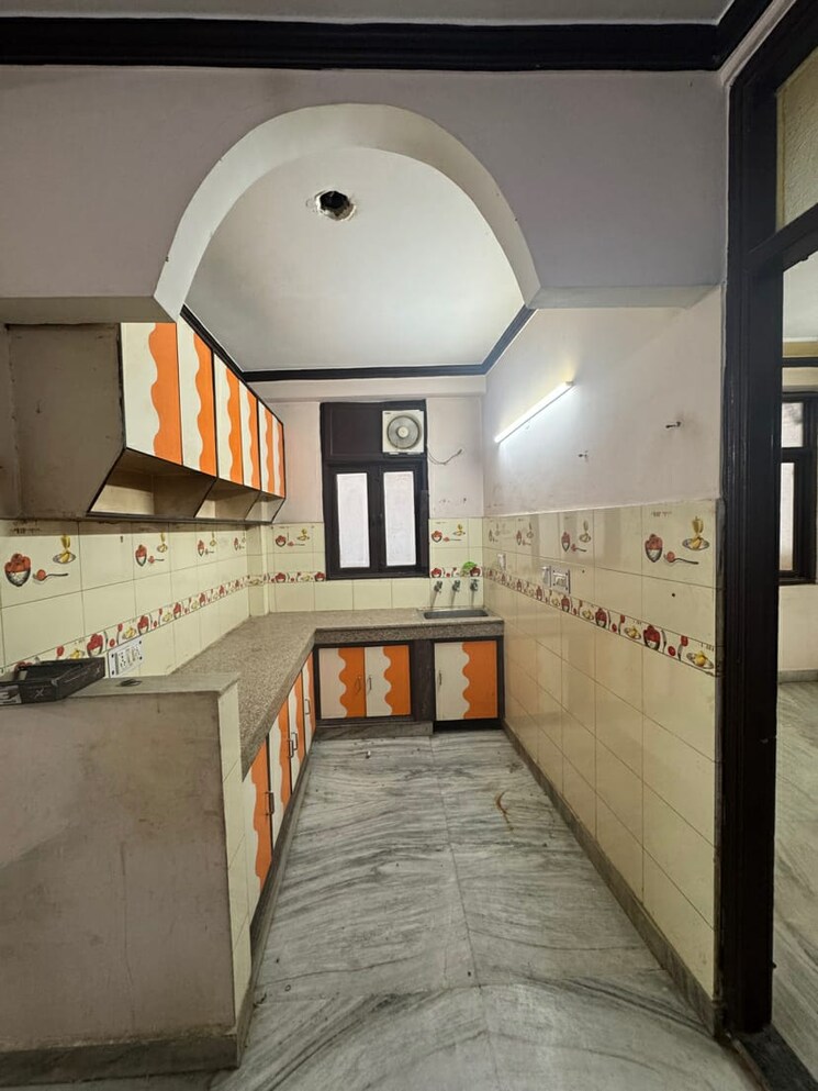 Kitchen, govindpuri 3 Bedroom 1200 Sq.Ft. Builder Floor In Govindpuri Delhi 9259629