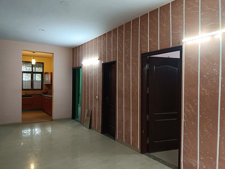 Room, omaxe-royal-street 3 Bedroom 1500 Sq.Ft. Builder Floor In Sector 14 Bahadurgarh 9259638